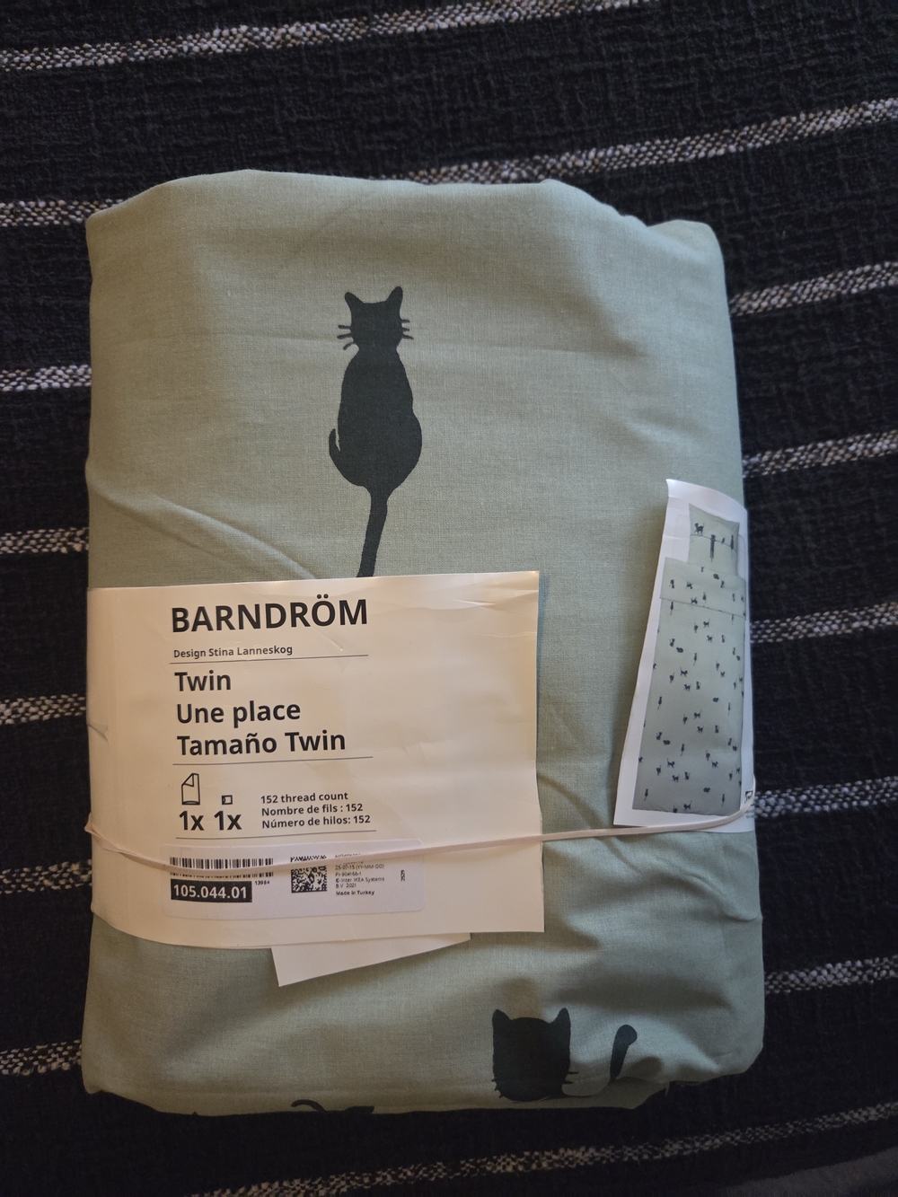 IKEA Light Green Duvet Cover with Cat Print - Picture 3 of 3